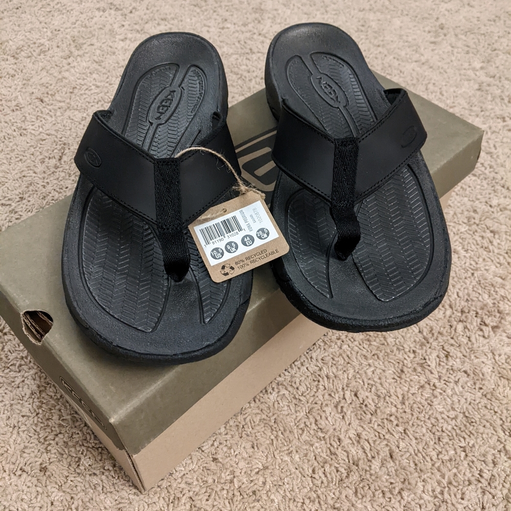 Keen flip flops